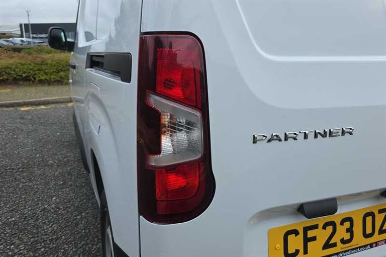 2023 Peugeot Partner 1000 1.5 BlueHDi 100 Professional Premium + Van PANEL VAN DIESEL Manual