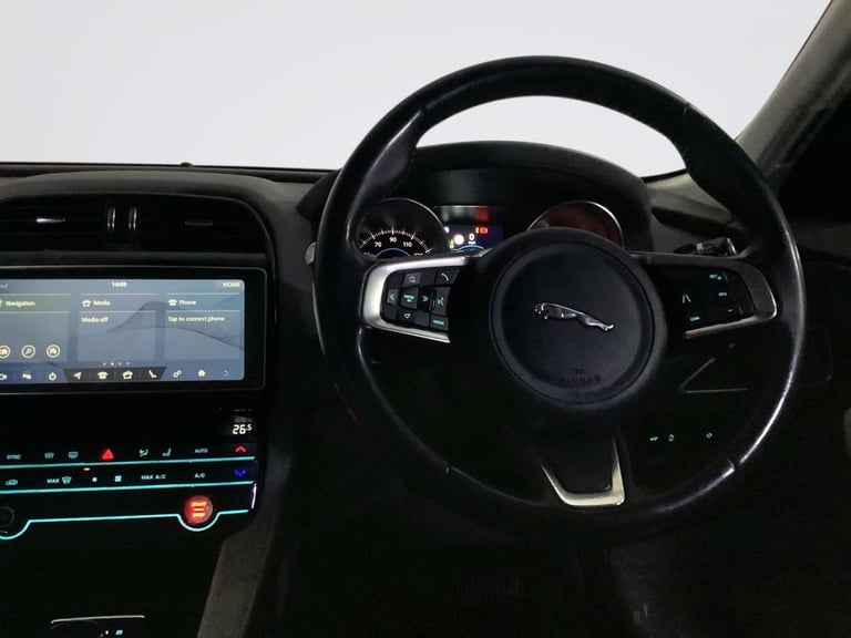 2018 Jaguar F-Pace 2.0 D180 Portfolio SUV 5dr Diesel Auto AWD Euro 6 (s/s) (180 ps) ESTATE Diesel...