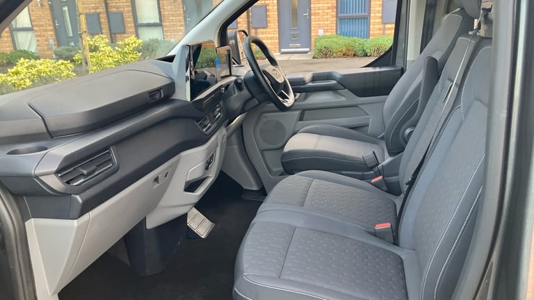 2025 Ford Transit Custom 320 L2 Diesel Fwd 2.0 EcoBlue 136ps H1 Double Cab Van Limited Auto Crew ...