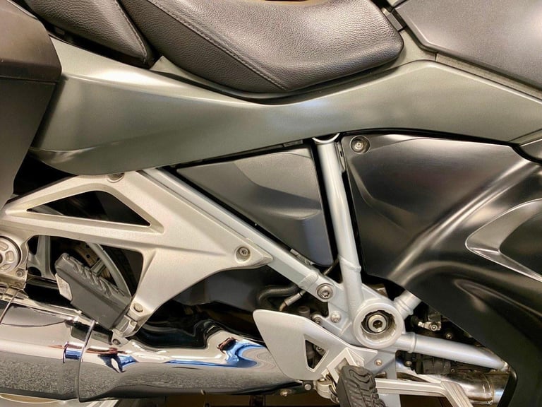 SUPERB CONDITION 2015 BMW R1200RT LE, FSH, 12 MONTHS NATIONWIDE WARRANTY