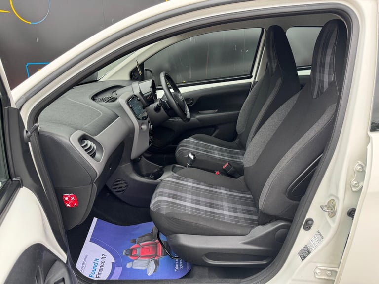 2018 Peugeot 108 1.0 Active 2 Tronic Euro 6 5dr HATCHBACK Petrol Automatic