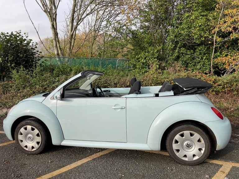 VW BEETLE 1.6 CONVERTIBLE 04 REG BLUE 2 DOOR 12 MONTHS MOT SERVICE HISTORY LOW INSURANCE
