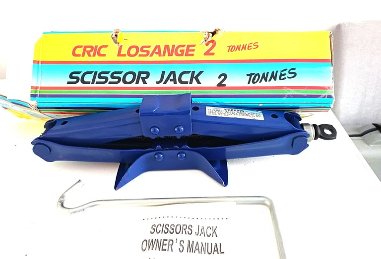 Two Tonnes Scissor Jack with instructions - Northwood, Middlesex, HA6