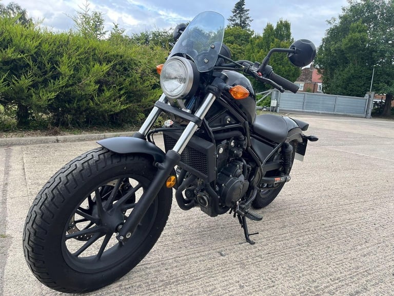 2017 17 HONDA CMX 500 A-X REBEL CMX500 CRUISER BOBBER 4k MILES ONLY NEW MOT