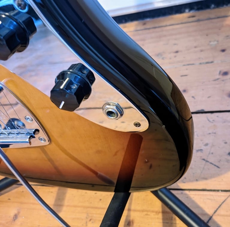 Fender Jaguarillo (2013) - 3 Color Sunburst