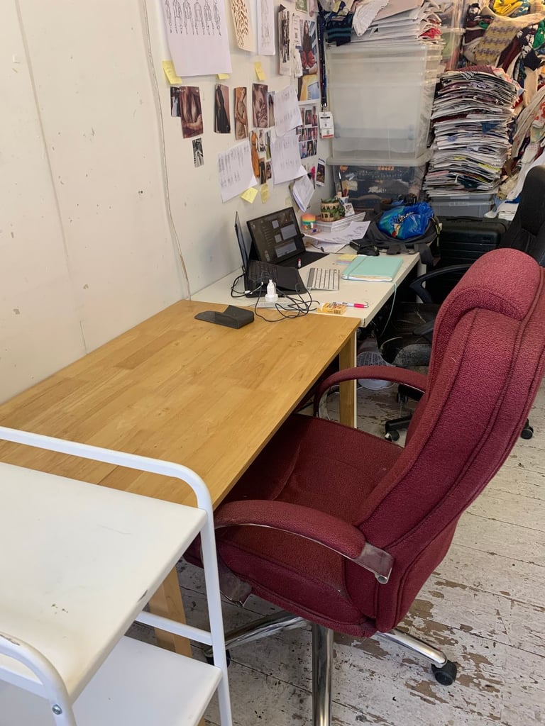 1 Creative desk space available, Islington, Candid Arts, creative studio behind Angel tube