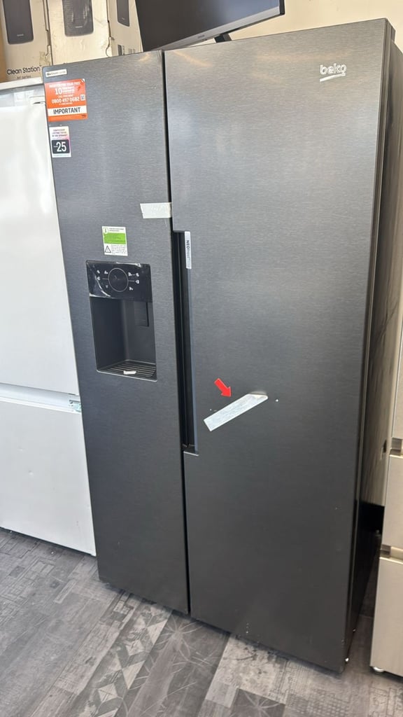 Ex display Beko American Fridge Freezer 