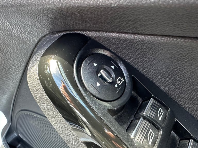 2014 Ford Fiesta 1.0T EcoBoost Titanium X Euro 5 (s/s) 5dr HATCHBACK Petrol Manual