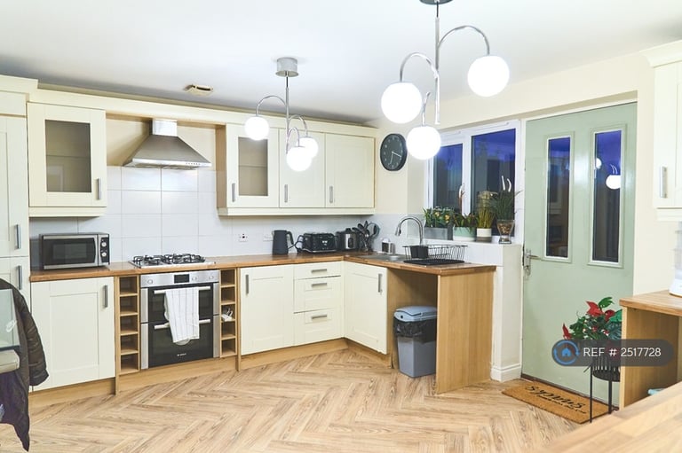 1 bedroom in Beechwood Road, Camphill Nuneaton, CV10 (#2517728)