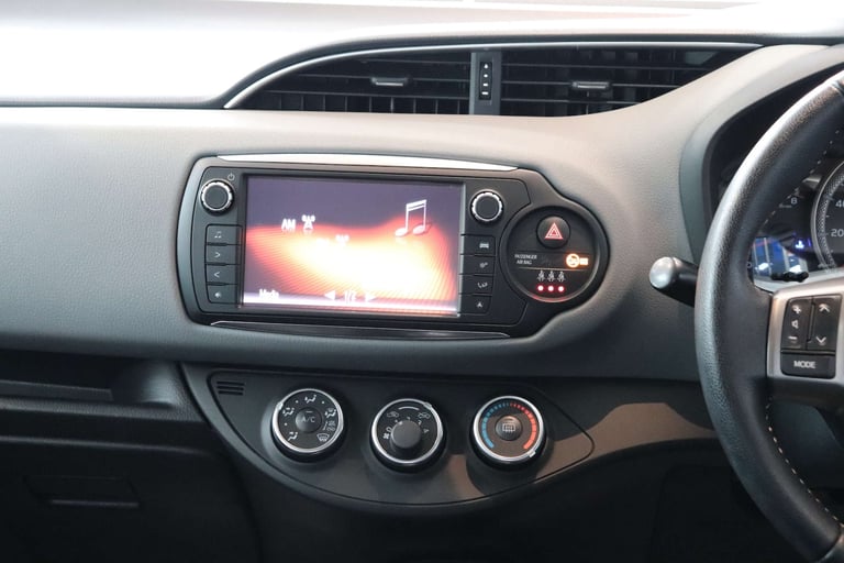 2016 Toyota Yaris 1.3 Yaris Icon VVT-I 5dr Hatchback Petrol Manual