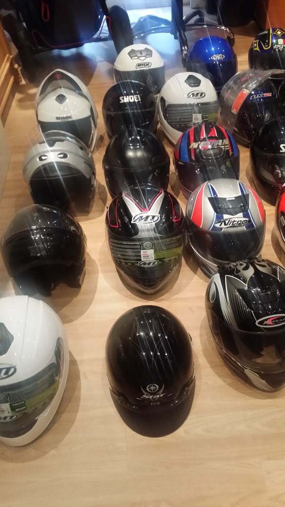 East London Motorcycle Clothing – ALL TYPES – SEE PHOTOS – EAST LONDON - 747