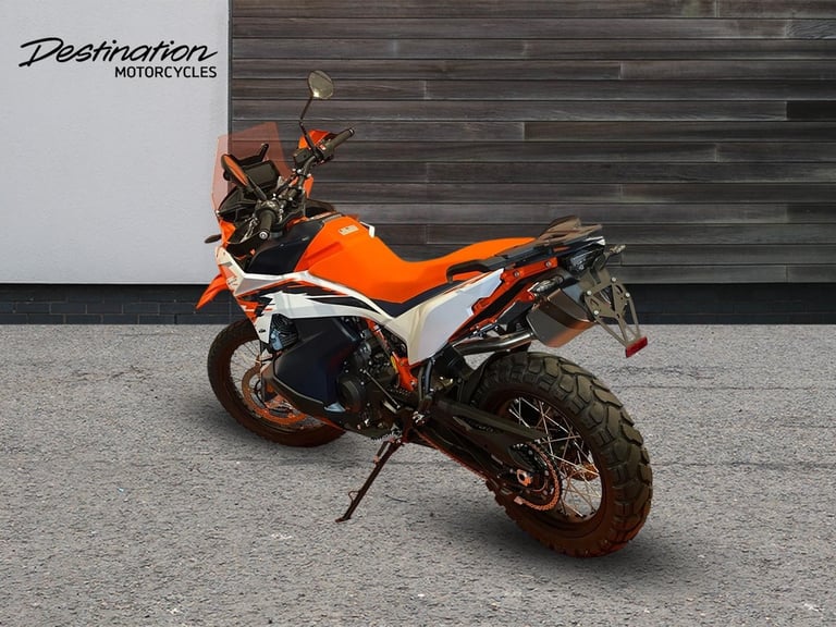 2025 KTM Street 890 ADVENTURE R orange 6 Speed