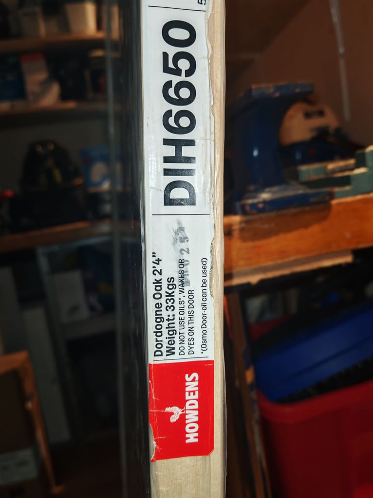 2 X Howdens Dordogne 6'6" x 2'4" Oak Doors