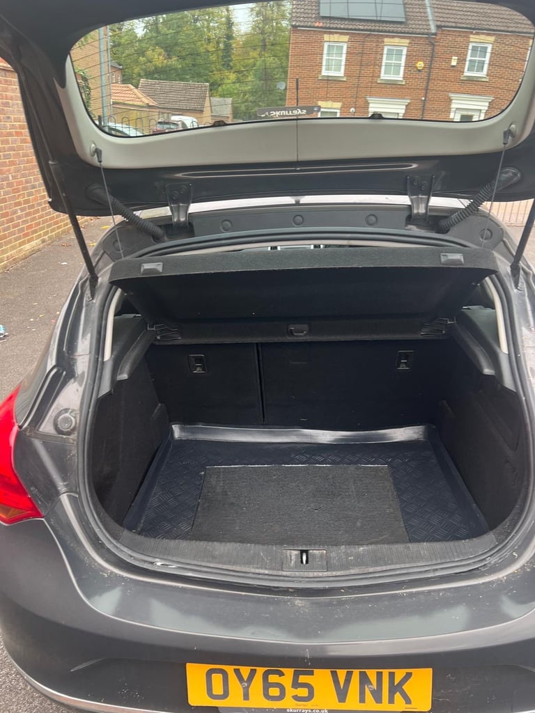 Vauxhall, ASTRA, Hatchback, 2015, Manual, 1598 (cc), 5 doors