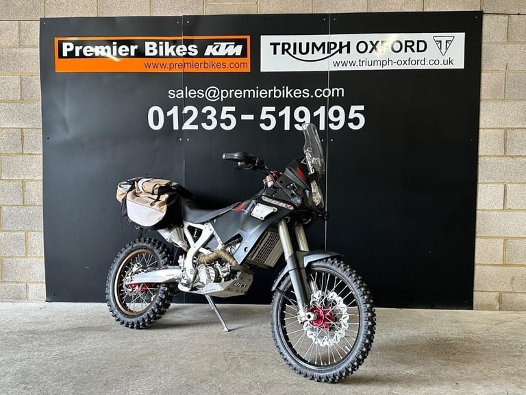 STUNNING 2016/16 CCM GP 450 ADVENTURE MOTORCYCLE 