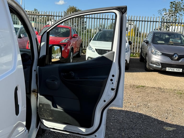 2016 Nissan NV200 1.5 dCi Acenta SWB Euro 5 6dr (AC) CAR DERIVED VAN Diesel Manual