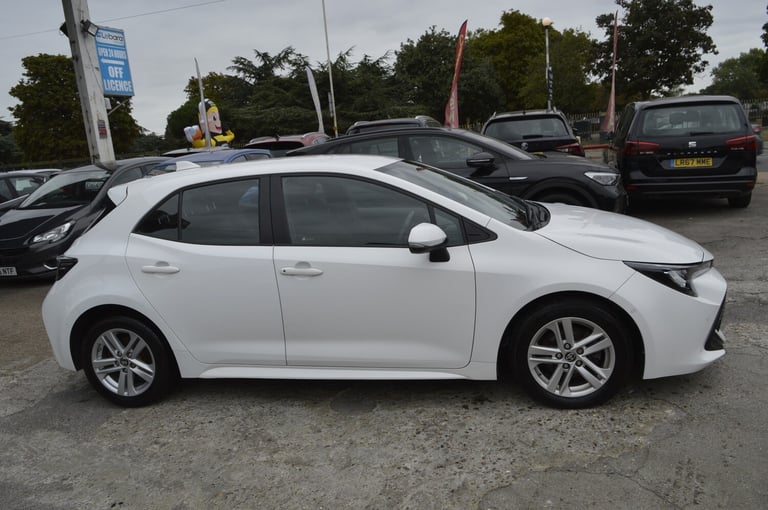 2021 Toyota Corolla 1.8 VVT-i Hybrid Icon Tech 5dr CVT ONE 2021 OWNER SAT NAV HATCHBACK Petrol/El...