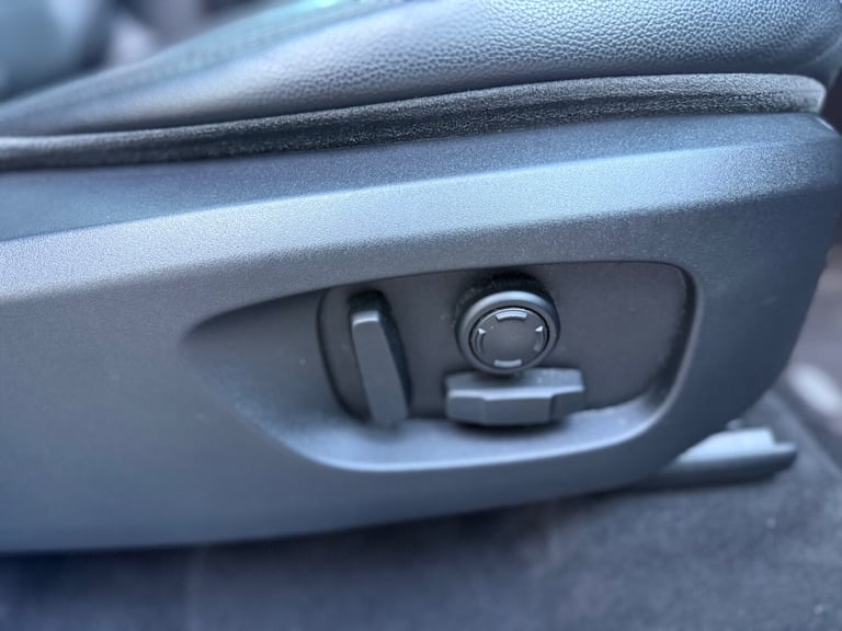 2015 Land Rover Discovery Sport 2.0 TD4 180 HSE 5dr Auto ESTATE Diesel Automatic