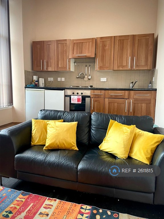 image for 2 bedroom flat in Victoria Road, Dundee, DD1 (2 bed) (#2611815)