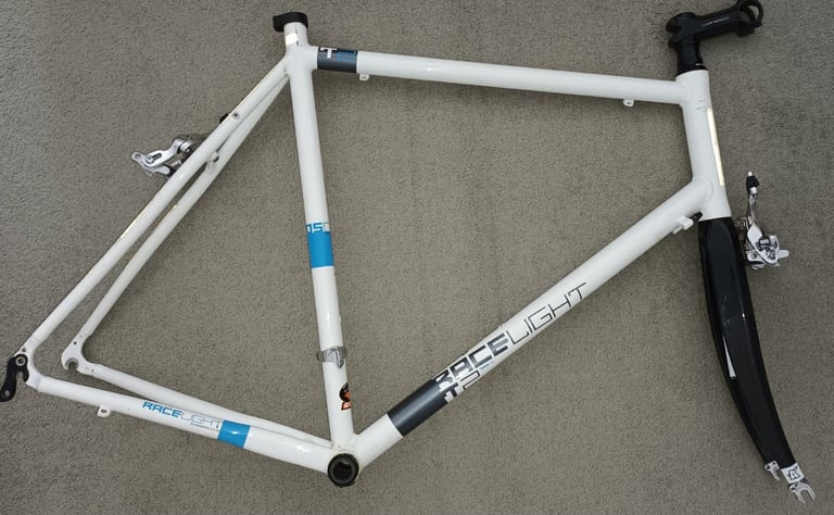 Kinesis Racelight frame. Carbon fork. Rack. Wheel.