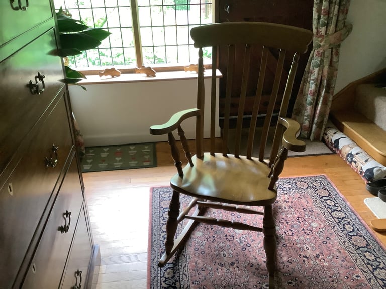 image for SOLID WOOD ROCKING CHAIR