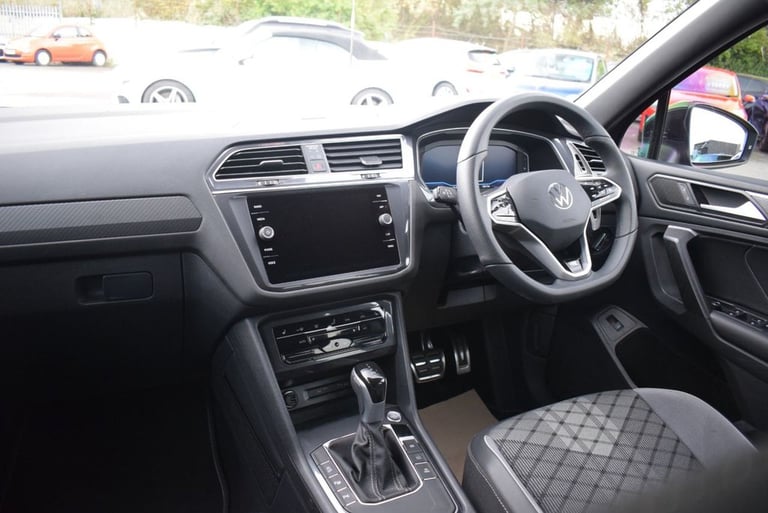 2024 Volkswagen Tiguan Allspace 1.5 TSI R-Line SUV 5dr Petrol DSG Euro 6 (s/s) (150 ps) ESTATE Pe...