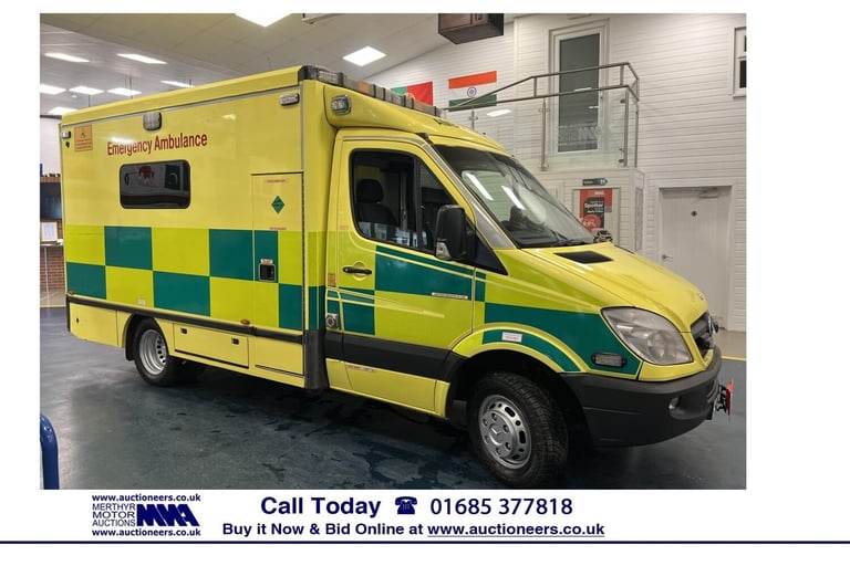 image for 2012 Mercedes-Benz Sprinter 516 2.2CDI 163PS AUTO MACNEILLIE BODY AMBULANCE / CAMPER NA DIESEL Au...
