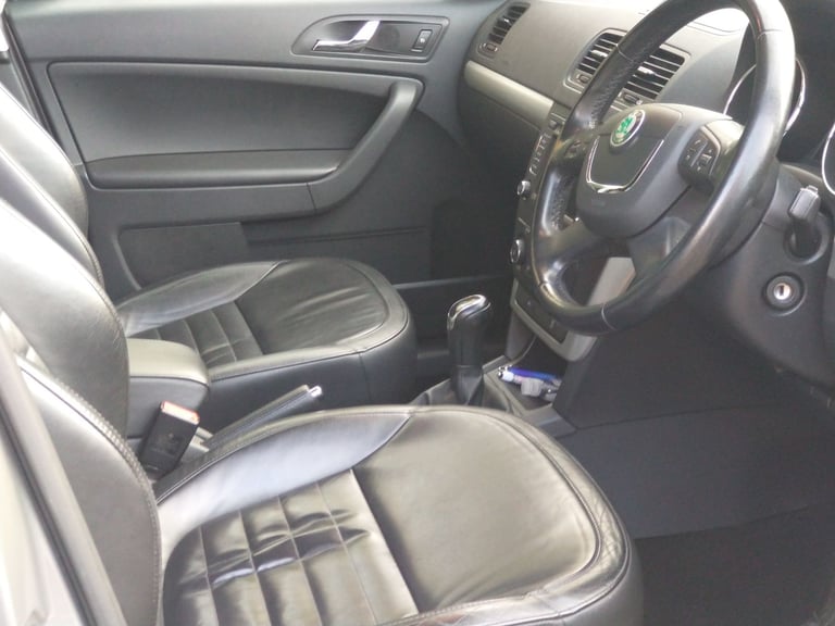 Skoda, YETI, Elegance, 2011, Manual, 1197 (cc), 5 doors