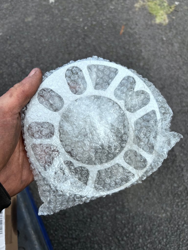 Car universal wheel spacers 