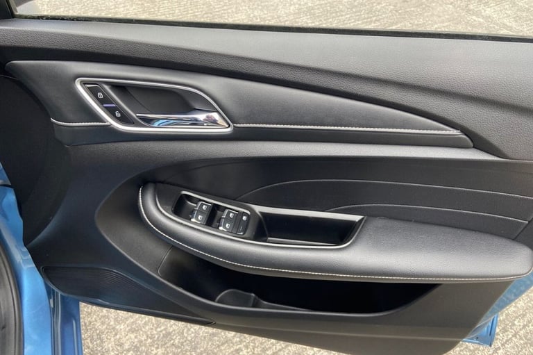 2021 71 MG 1100 61.1KWH EXCLUSIVE LONG RANGE ESTATE 5DR ELECTRIC AUTO (156 PS) A