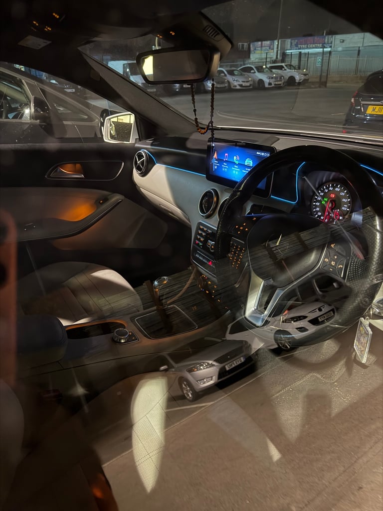 Mercedes-Benz, A CLASS, Hatchback, 2014, Manual, 1461 (cc), 5 doors