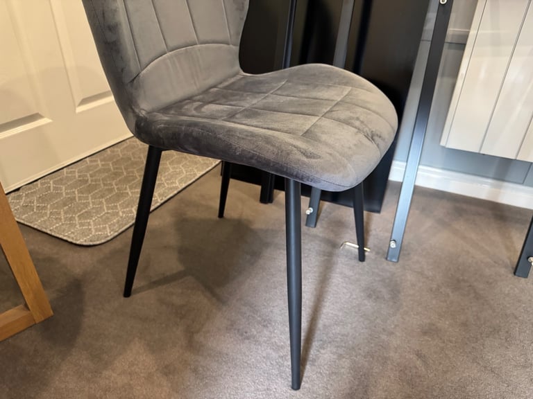 Dining Table and Chairs 