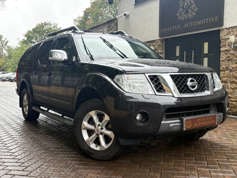 2015 Nissan Navara Double Cab Pick Up Tekna 2.5dCi 190 4WD PICK UP Diesel Manual