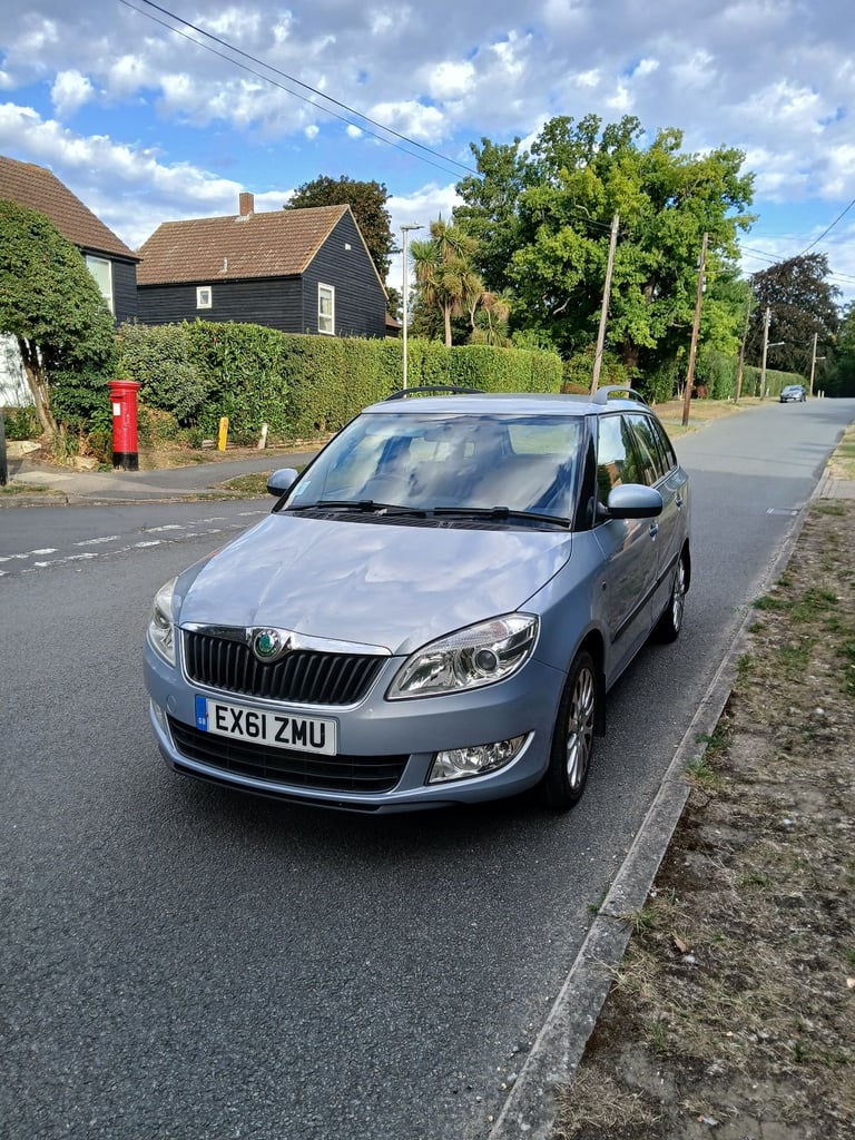 2011 skoda fabia estate 20 rd tax 1250