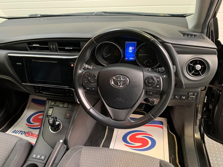 2018 Toyota Auris 1.8 VVT-h Design CVT Euro 6 (s/s) 5dr HATCHBACK Petrol/Electric Hybrid Automatic