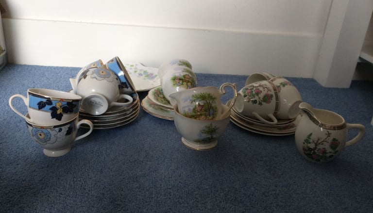 Cups, saucers, milk jugs, sugar bowls etc (vintage)