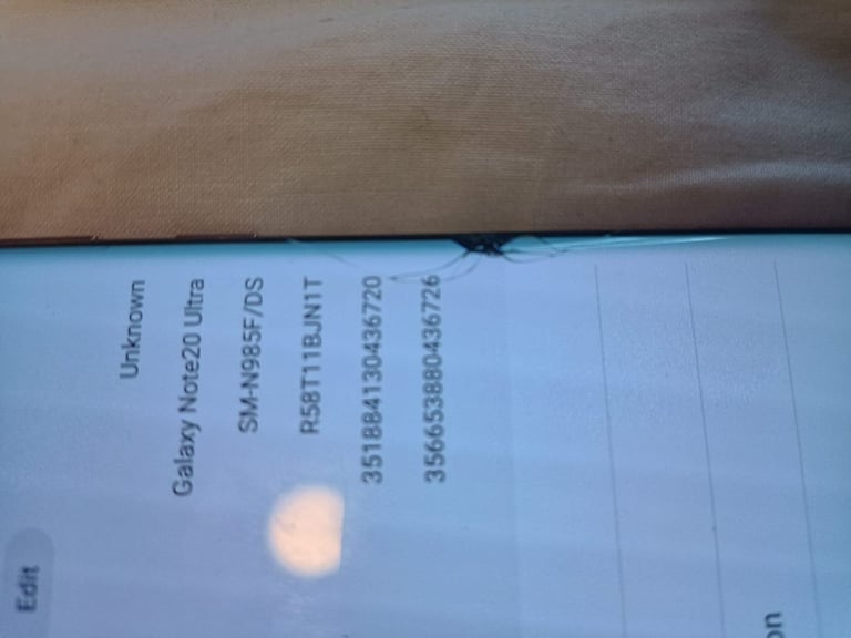 Samsung note 20 256gb very good.