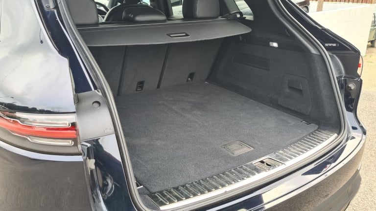 Porsche Cayenne E-Hybrid 5dr Tiptronic S Petrol/Electric Hybrid