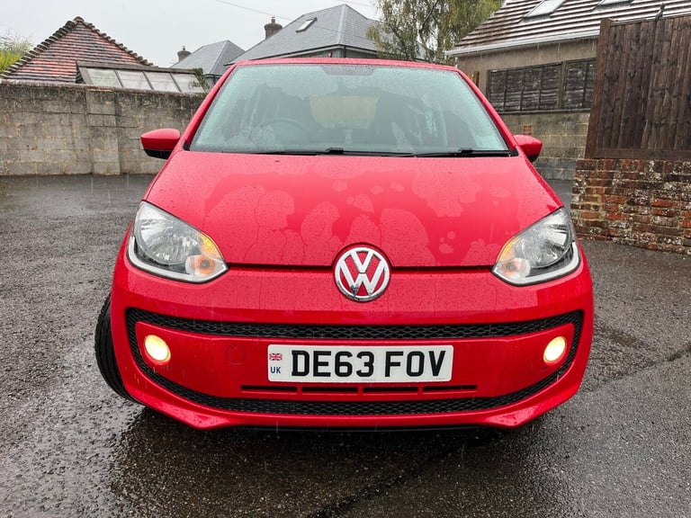 2013 Volkswagen up! HIGH UP BLUEMOTION TECHNOLOGY ULEZ COMPLIANT £20 TAX Hatchback Petrol Manual