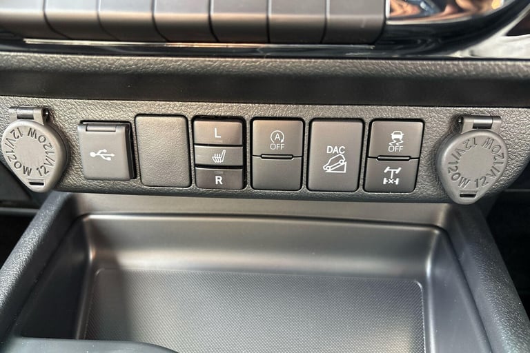 2025 Toyota Hilux Invincible X D/Cab Pick Up 2.8 Hybrid 48V Auto PICK UP DIESEL Automatic