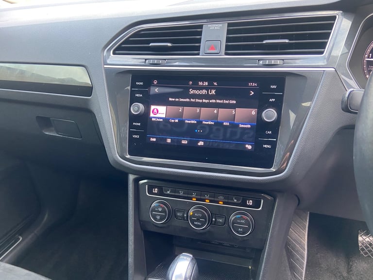 2019 Volkswagen Tiguan 2.0 TDI SEL SUV 5dr Diesel DSG Euro 6 (s/s) (150 ps)