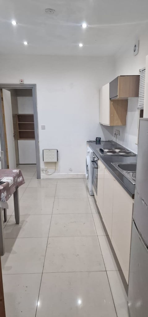 Beautiful 1 bedroom  property to rent in RM18