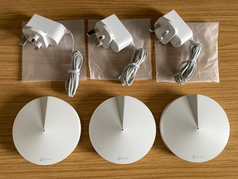 TP- Link Deco M5 (3pack) AC1300 Whole Home Mesh WiFi System.