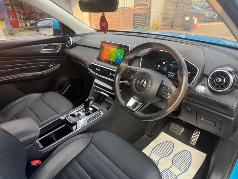2023 MG MG HS 1.5 T-GDI 16.6kWh Exclusive Auto Euro 6 (s/s) 5dr ESTATE Petrol/Electric Hybrid Aut...