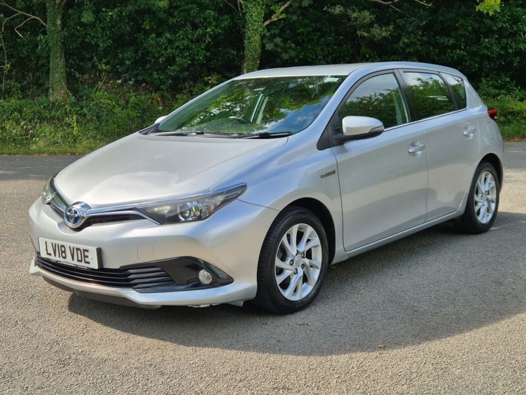 2018 Toyota Auris 1.8 VVT-h Icon Tech Hatchback 5dr Petrol Hybrid CVT Euro 6 (s/s) (136 ps) Hatch...