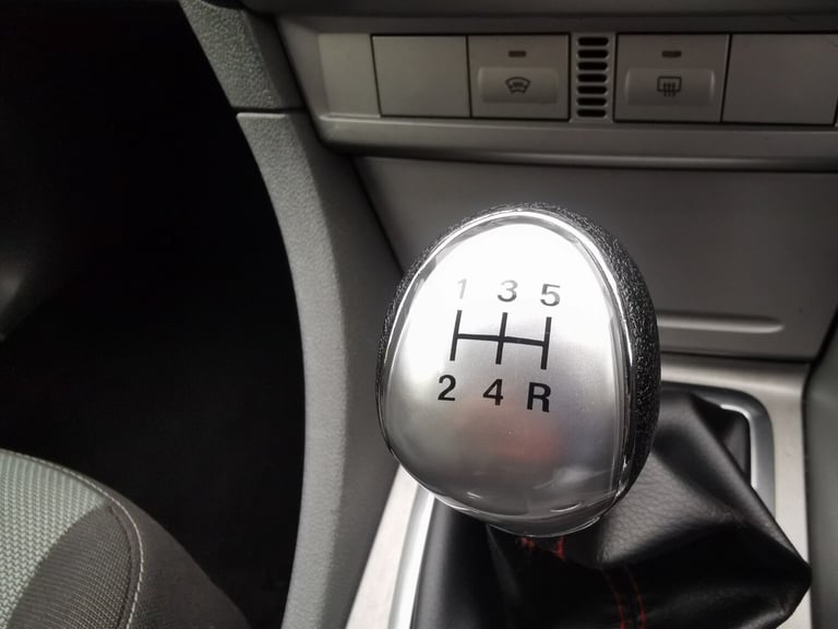 2009 Ford Focus 1.8 Zetec S 5dr HATCHBACK Petrol Manual