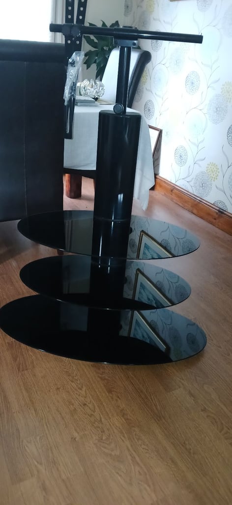 Tower glass tv stand 