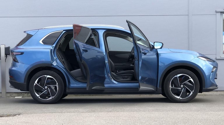 2025 MG MG S5 64kWh Trophy Long Range Auto 5dr HATCHBACK Electric Automatic