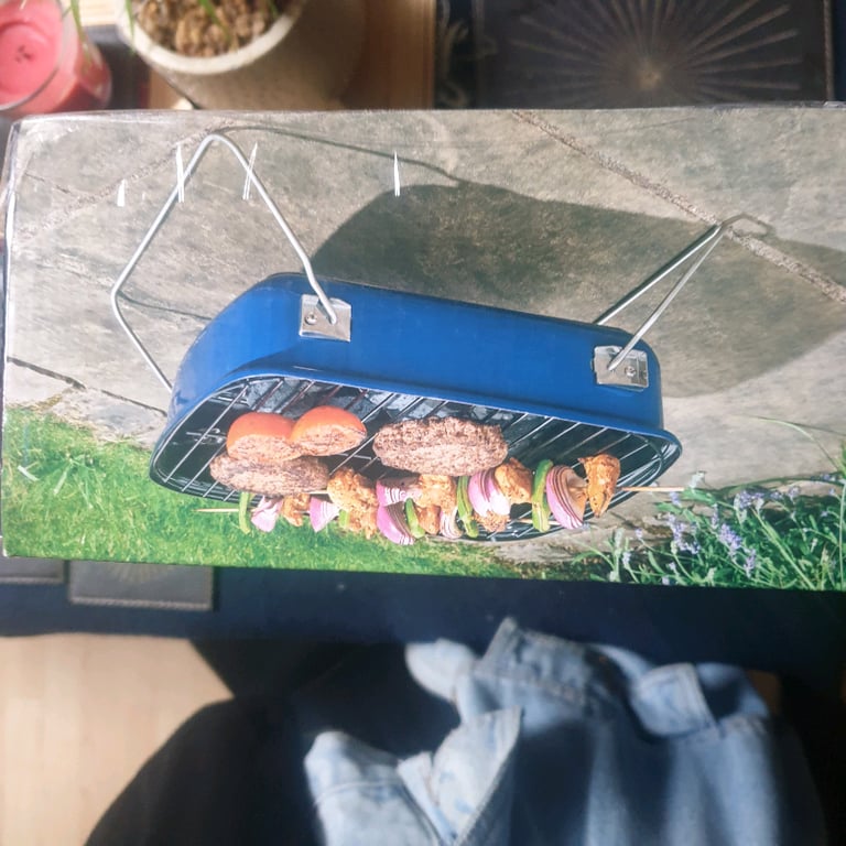 Portable festival grill 