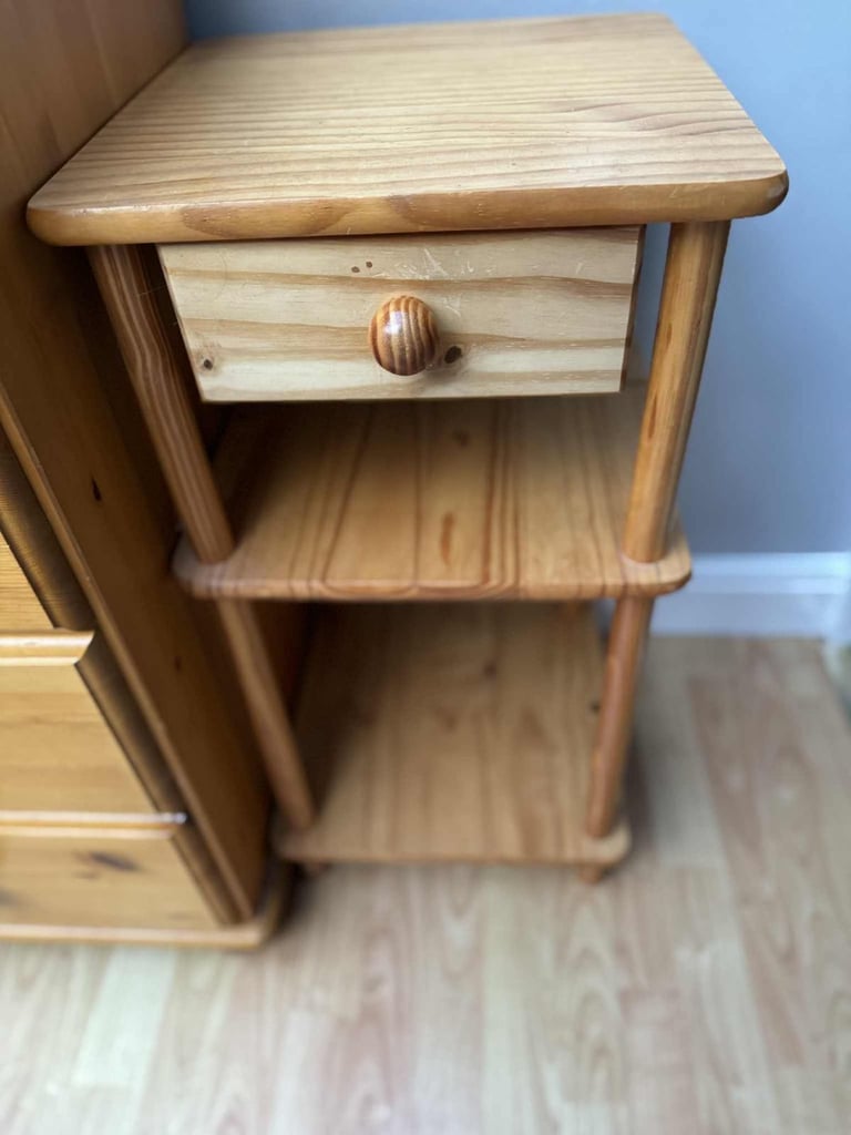 image for CHUNKY SOLID PINE SMALL HALLWAY TABLE / BEDSIDE CABINET